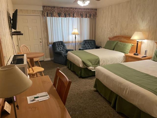 June Lake Motel Экстерьер фото